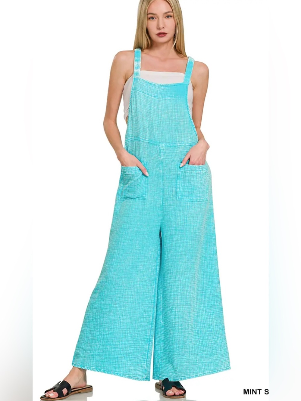 Zenana jumpsuit Wide Legs size M 
Brand new